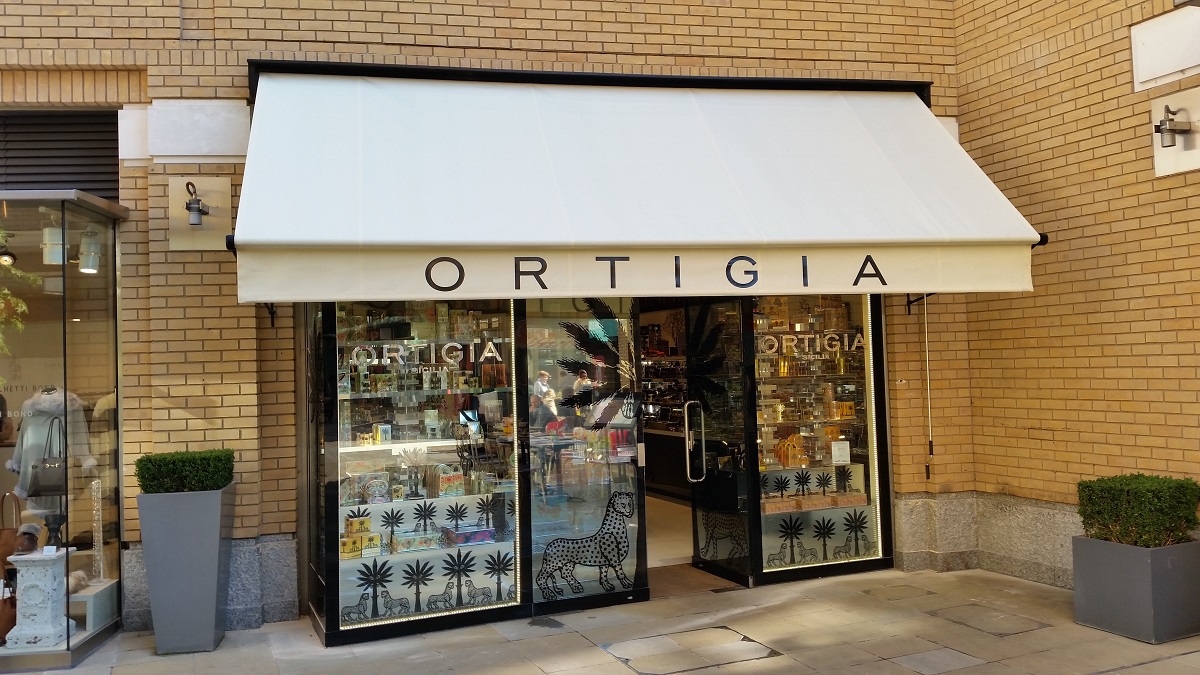 High-end Greenwich commercial awning for Ortigia boutique in Chelsea.