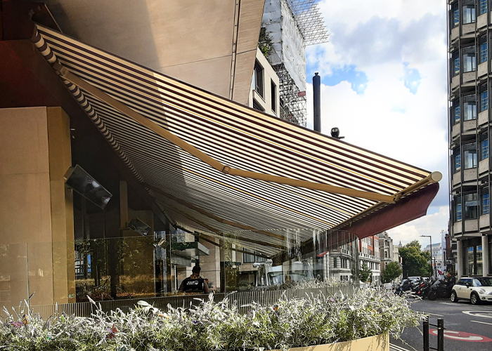  Restaurant Awning with Barrier in London