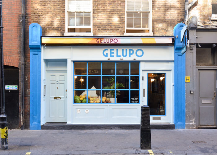 retractable awning for gelupo
