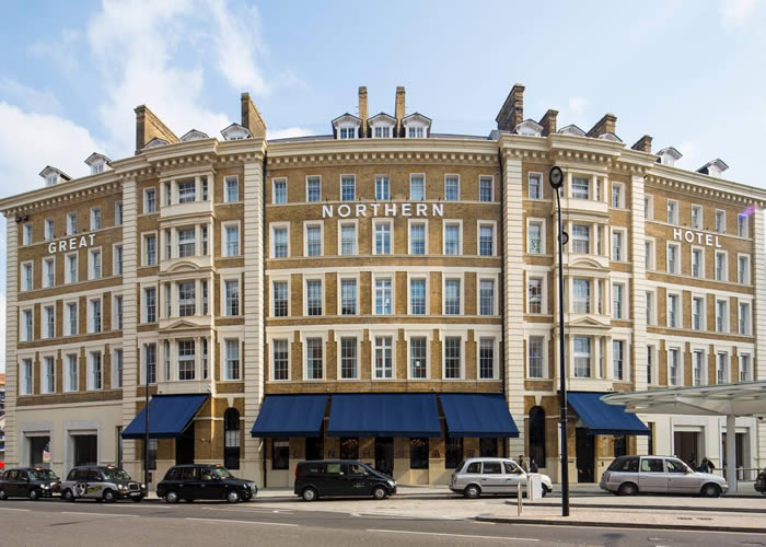 Bespoke curved Victorian Awning®s sit flush to the contour of The Great Northern Hotel
