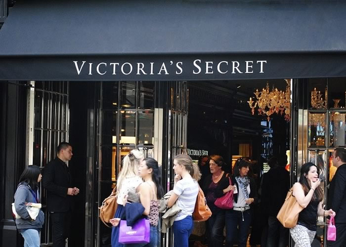 Greenwich awnings for Victoria's Secret in Bond Street